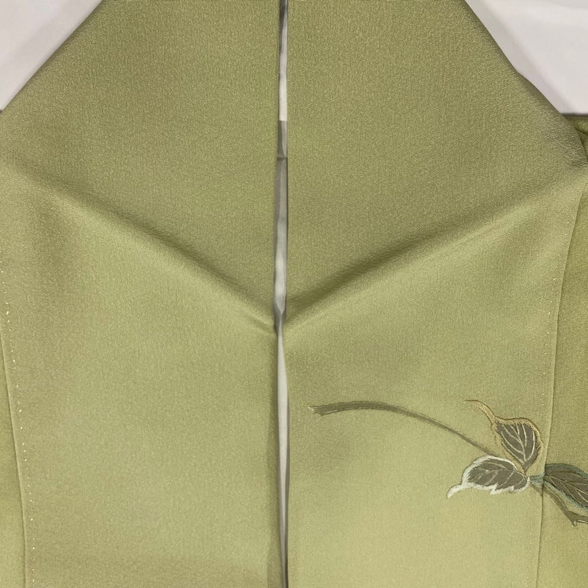 付下げ 身丈156 5 cm 裄丈64 M 袷 童 葉柄 刺繍 金糸 抹茶色 正絹 オケージョン 夏コーデ