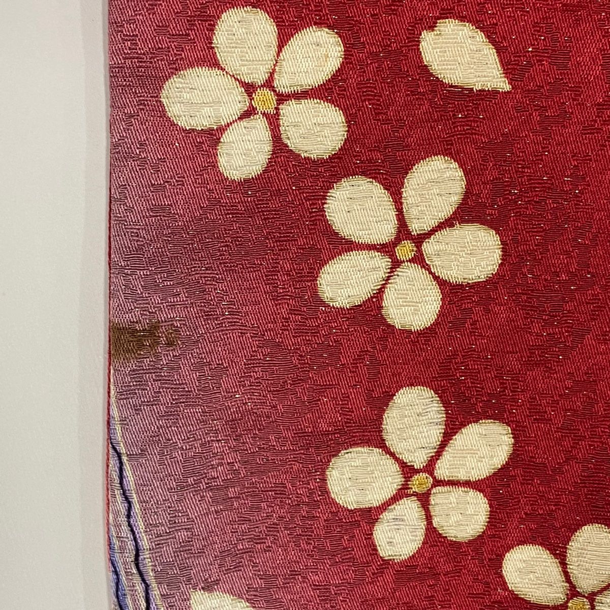  振袖 身丈169 cm 裄丈68 L 袷 草花 波 金通し ぼかし 赤 正絹 振袖 着物