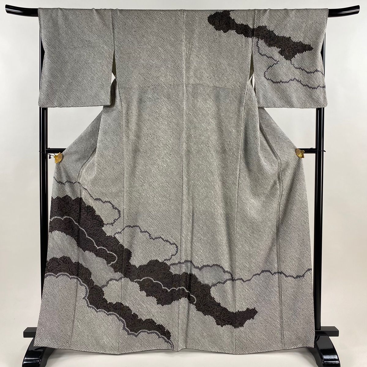 訪問着 身丈166 cm 裄丈68 L 袷 雲文 草花 総絞り 金彩 灰色 正絹