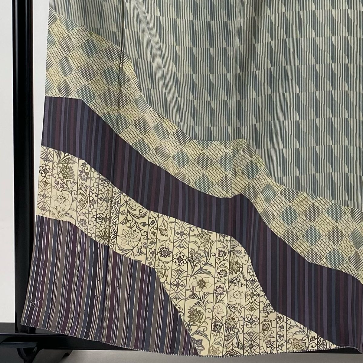 付下げ 身丈158 5 cm 裄丈64 M 袷 落款 花唐草 縞 染め分け 灰緑 正絹