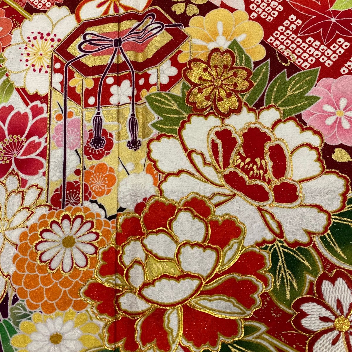  振袖 身丈170.5 cm 裄丈72.5 L 袷 貝桶 草花 金糸 銀通し 赤 正絹 振袖 着物