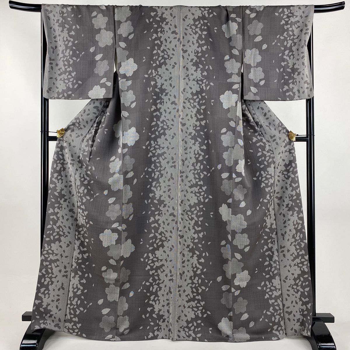 小紋 身丈167 cm 裄丈70 L 袷 桜 縦縞 灰色 正絹