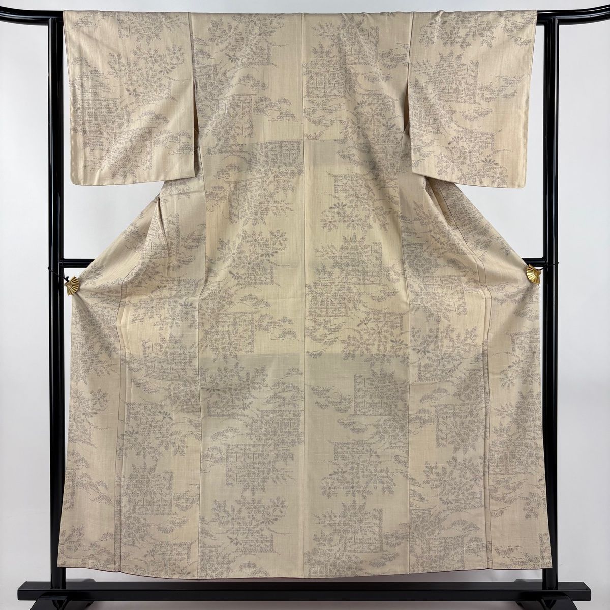 結城紬 身丈157 cm 裄丈62.5 S 袷 はたおり娘 証紙あり 草花 笠松 ベージュ 正絹