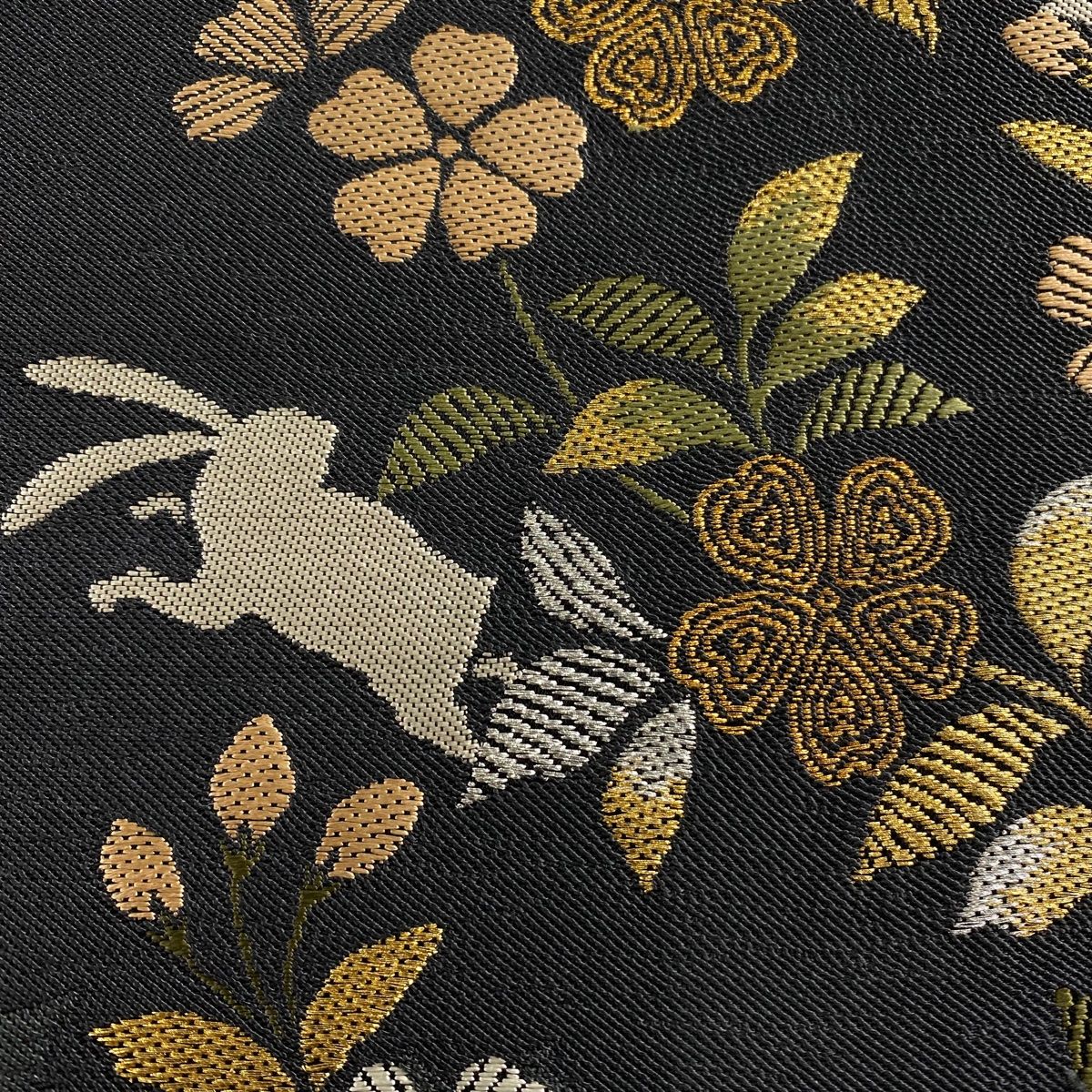 袋帯 桜 うさぎ 金銀糸 箔 黒灰 六通 正絹