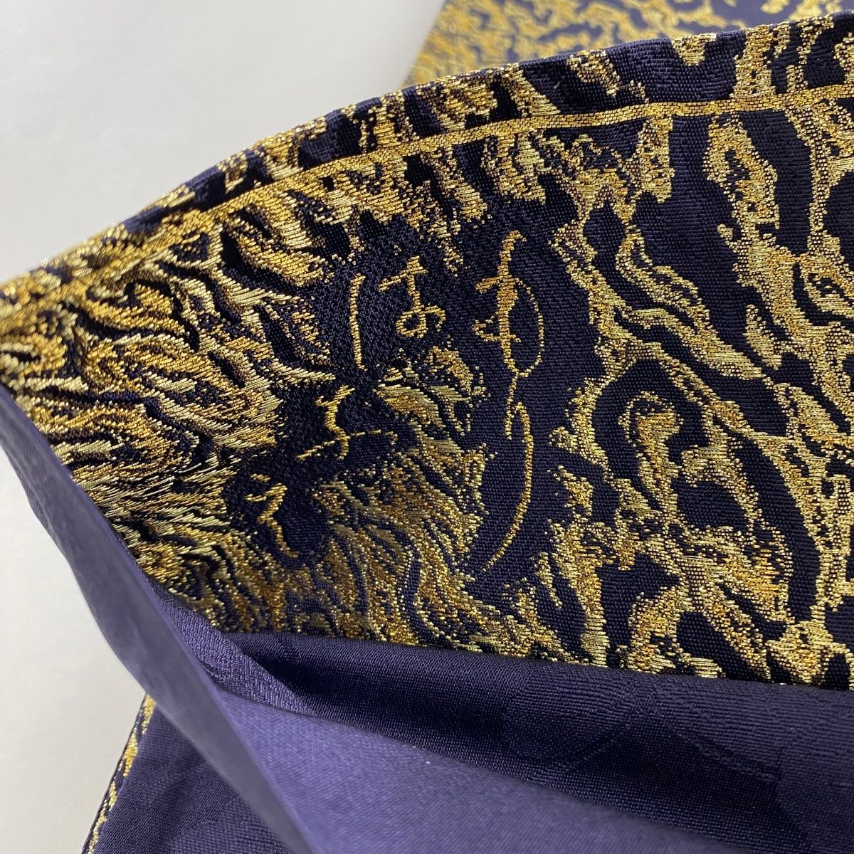 幾何学模様 金糸