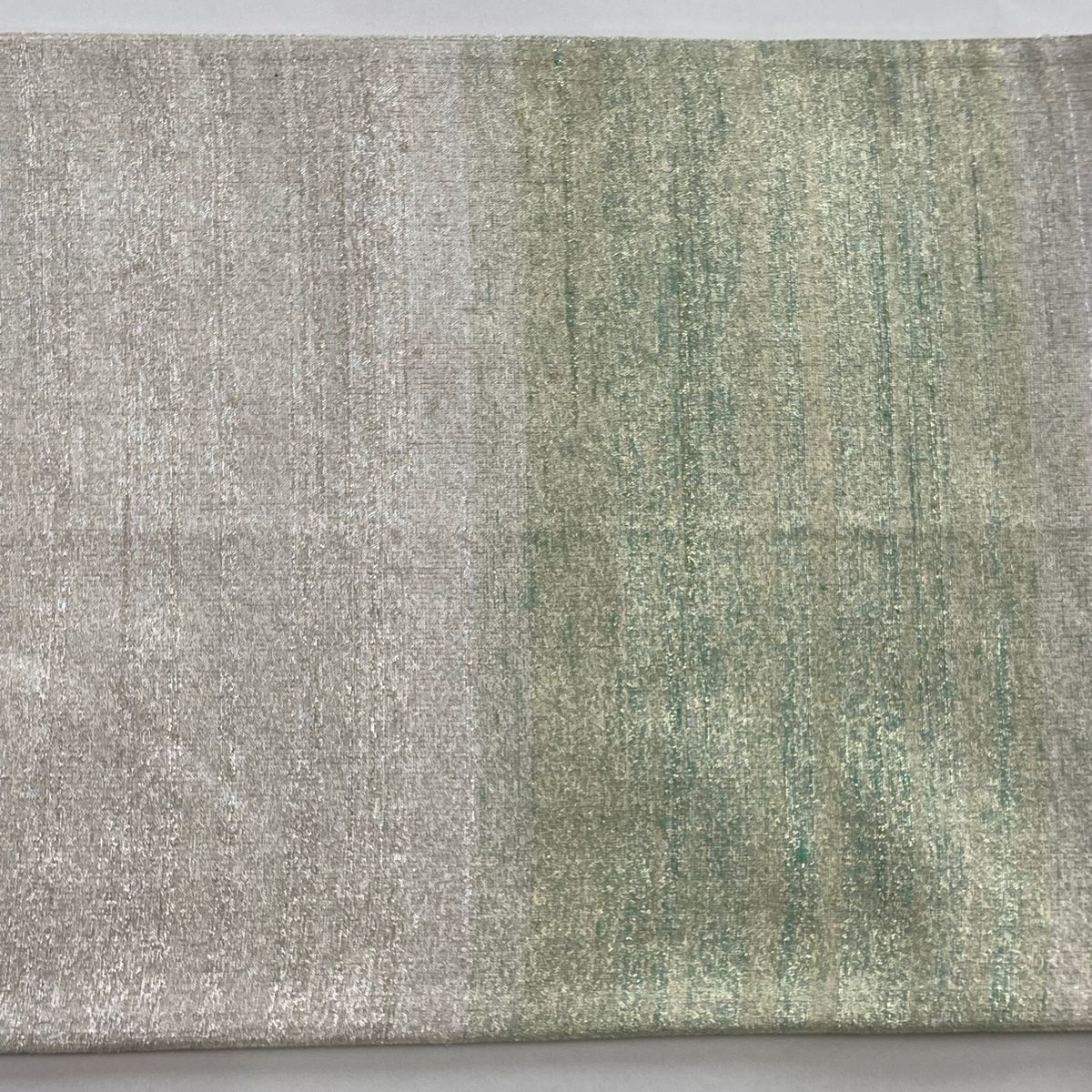 美品】 袋帯 名品 桝屋高尾 落款 ねん金綴錦 段霞文 金銀糸 箔 灰白 全