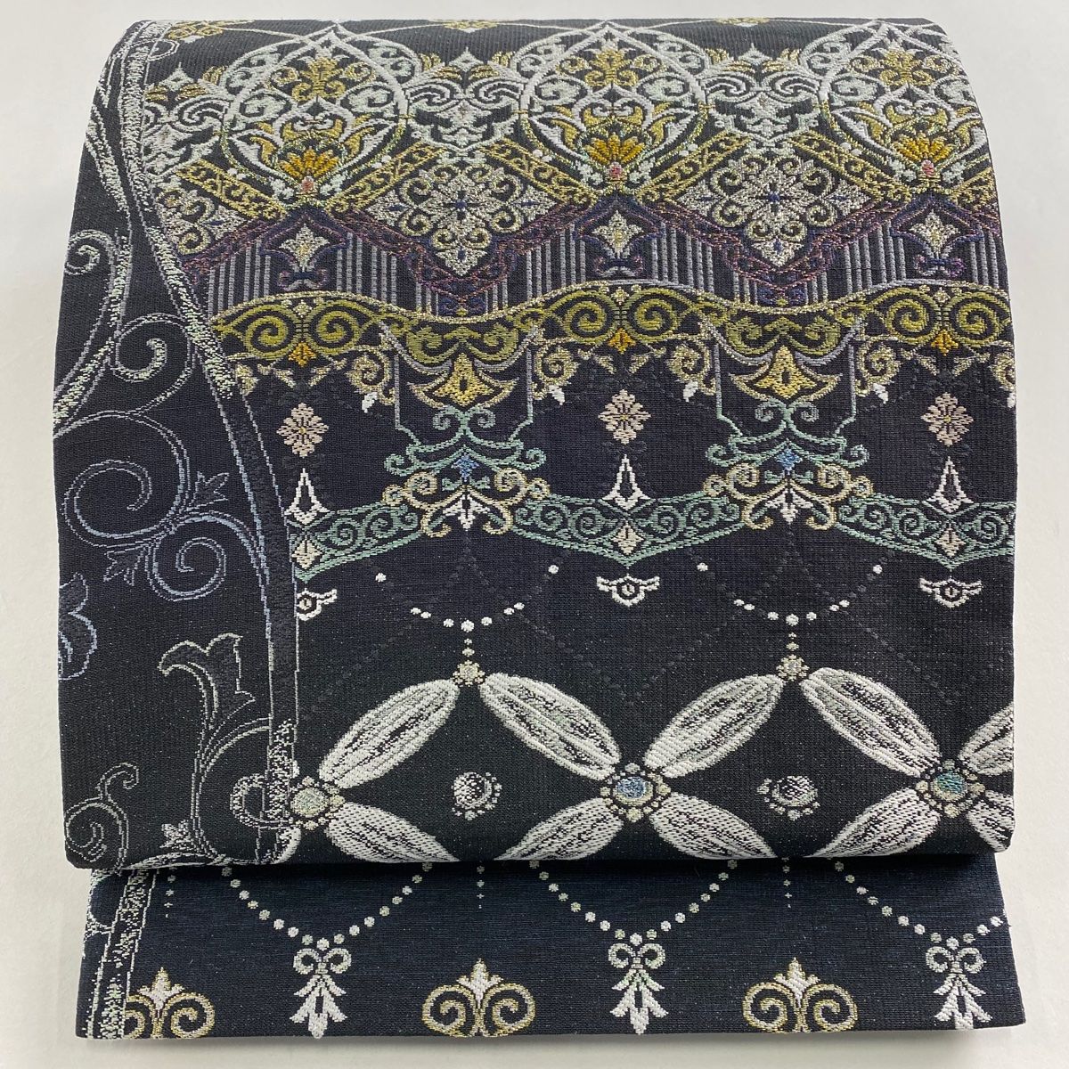 袋帯 やまと 幾何学模様 七宝 箔 銀通し 黒灰 お太鼓柄 正絹