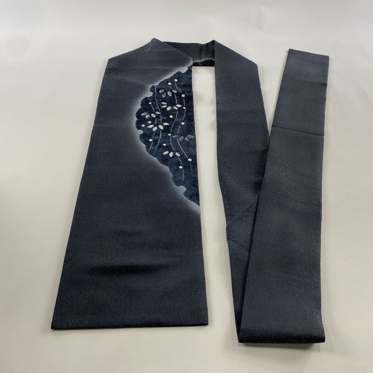  名古屋帯 雪輪 笹 絞り 銀糸 灰色 正絹 名古屋帯 帯