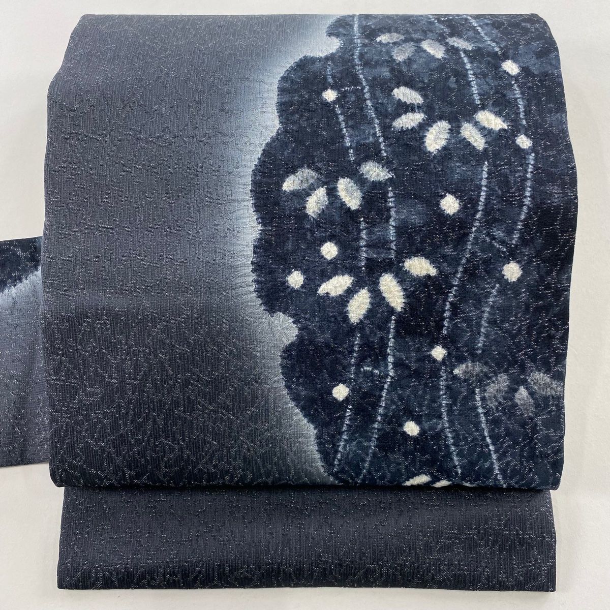 名古屋帯 雪輪 笹 絞り 銀糸 灰色 正絹