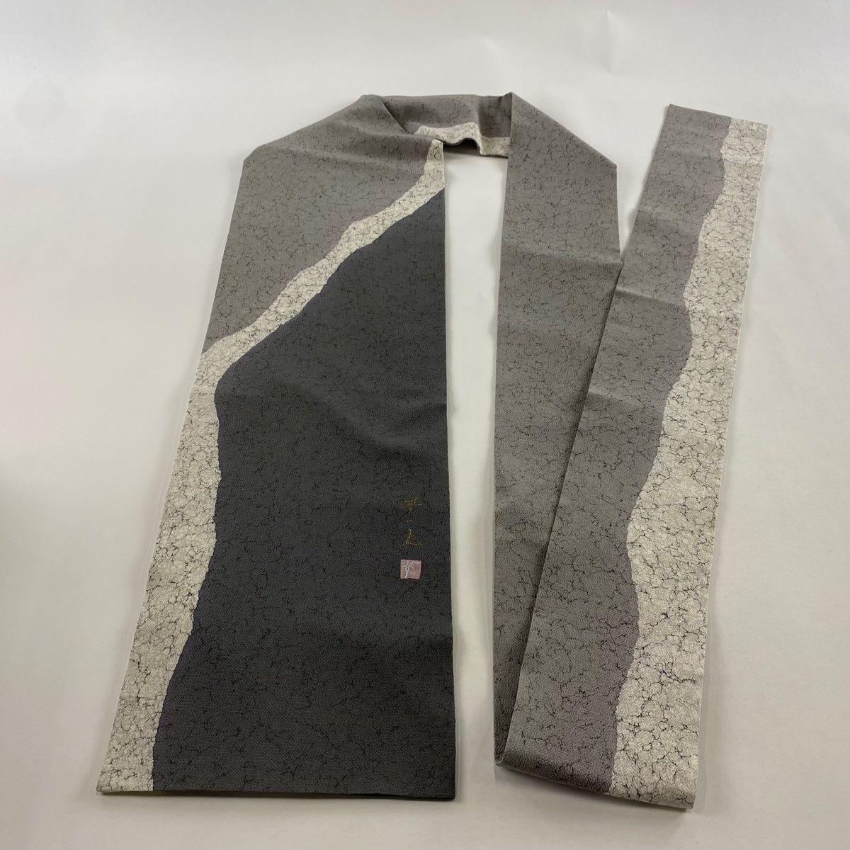  名古屋帯 落款 村上一光 幾何学模様 縮緬 灰色 正絹 名古屋帯 帯