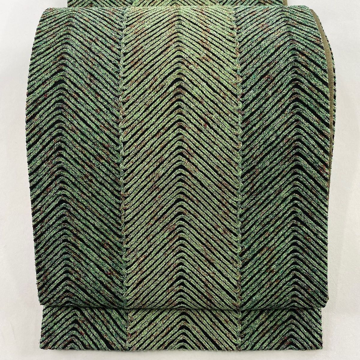 袋帯 無月 落款 幾何学 金糸 緑 全通 正絹