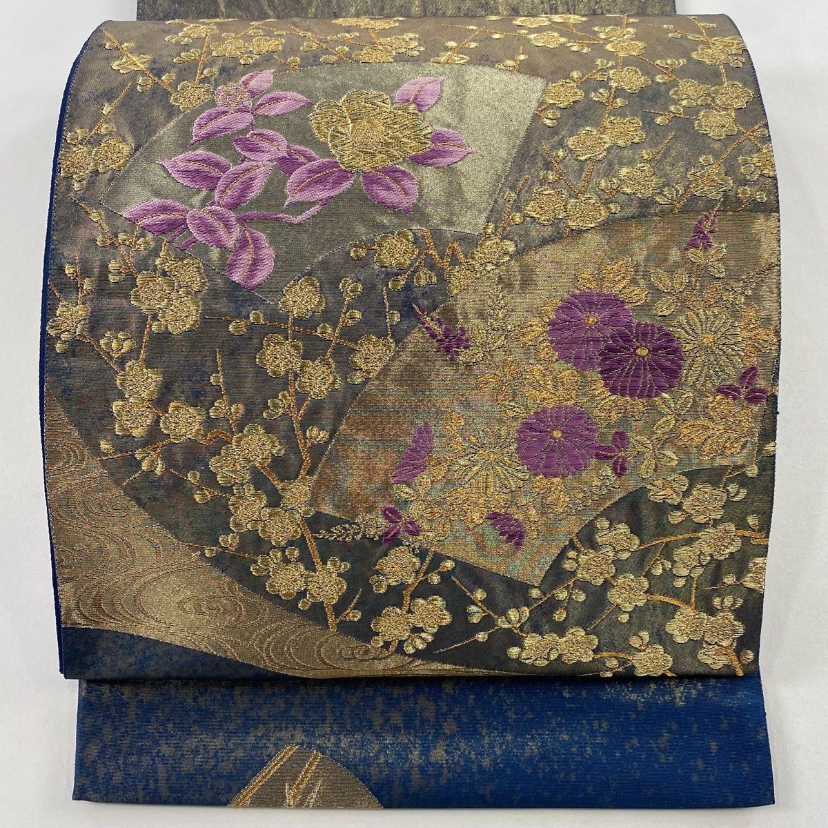 袋帯 帝王紫 落款 清薫賀祥末広文 松竹梅 金糸 箔 紺色 お太鼓柄 正絹