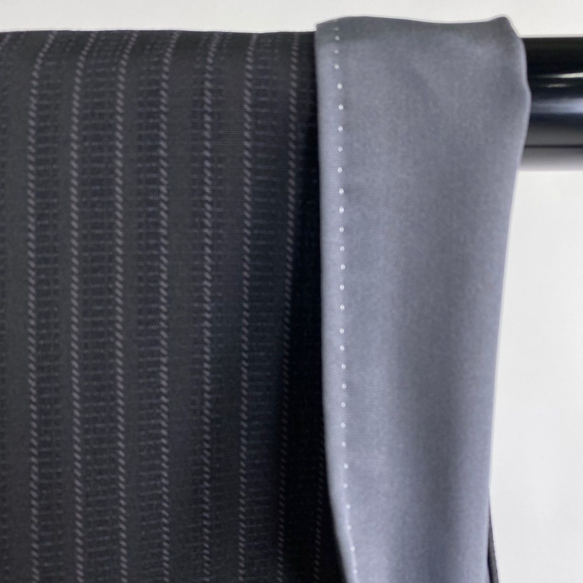  小紋 身丈161 5 cm 裄丈66 M 袷 袋帯セット こむさでもーど 落款 縦縞 黒 正絹 小紋 着物