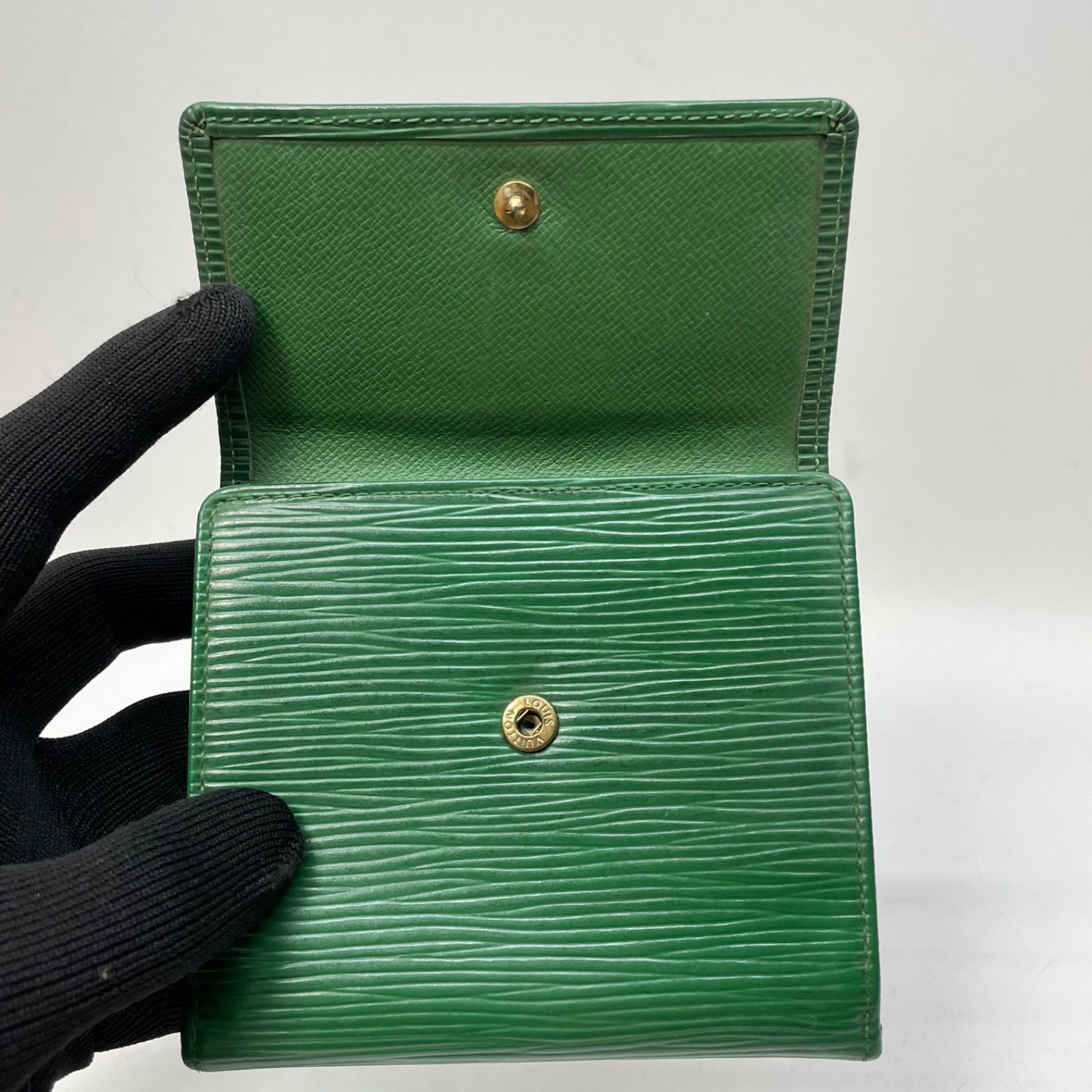 2810 LOUIS VUITTON ルイヴィトン エピ グリーン 三つ折り財布