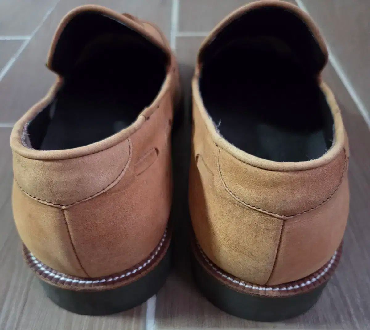 スウェード タッセル