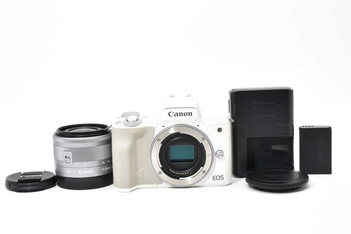 Canon EOS Kiss M ホワイト EF-M15-45 IS STM 充電器付き AYM4774 358
