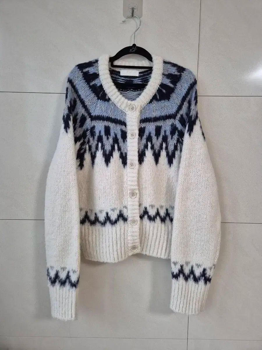 おしゃれな人 リエル ノルディック ニットカーディガン 【最短翌日配送】