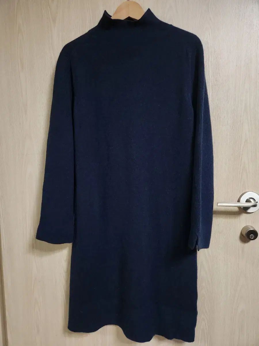ネイビー タートルネック ウール カシミア ニット ONE PIECE