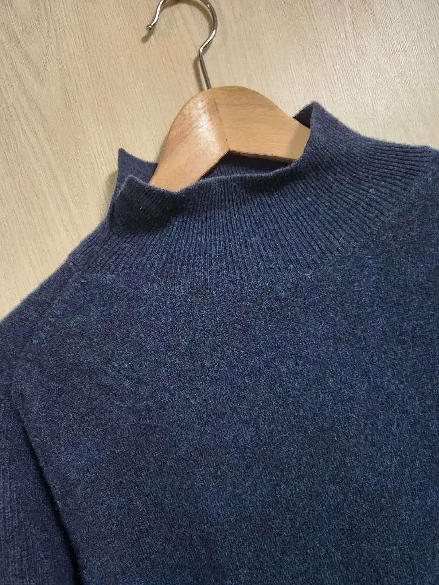 ネイビー タートルネック ウール カシミア ニット ONE PIECE