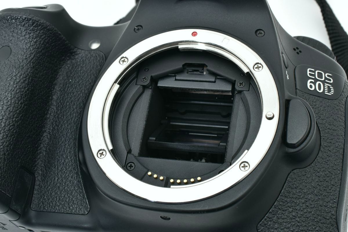 極美品 ｜Canon EOS 60D デジタル一眼レフカメラボディ ブラック｜Y070