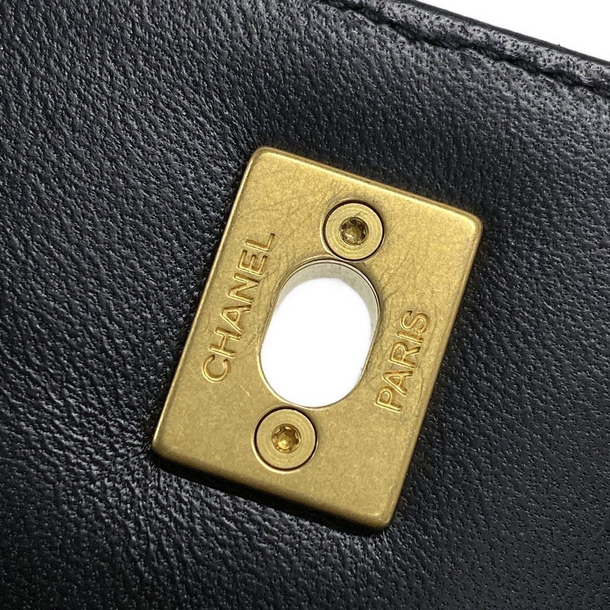 シャネル ショルダーバッグ