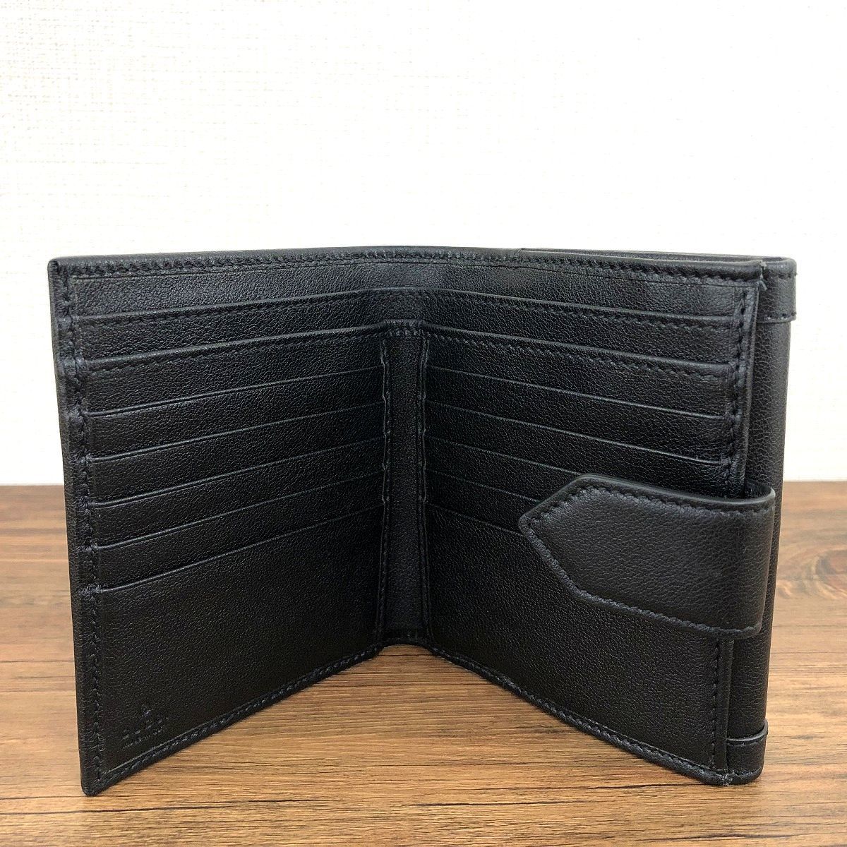 GUCCI Wホック財布