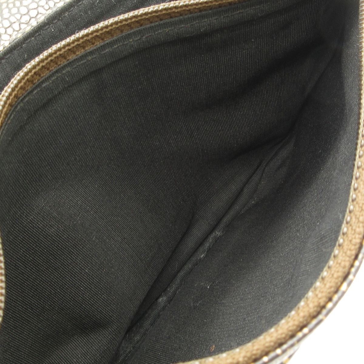 CHANEL(シャネル) 財布 ハーフムーン ゴールド×黒 チェーンウォレット  