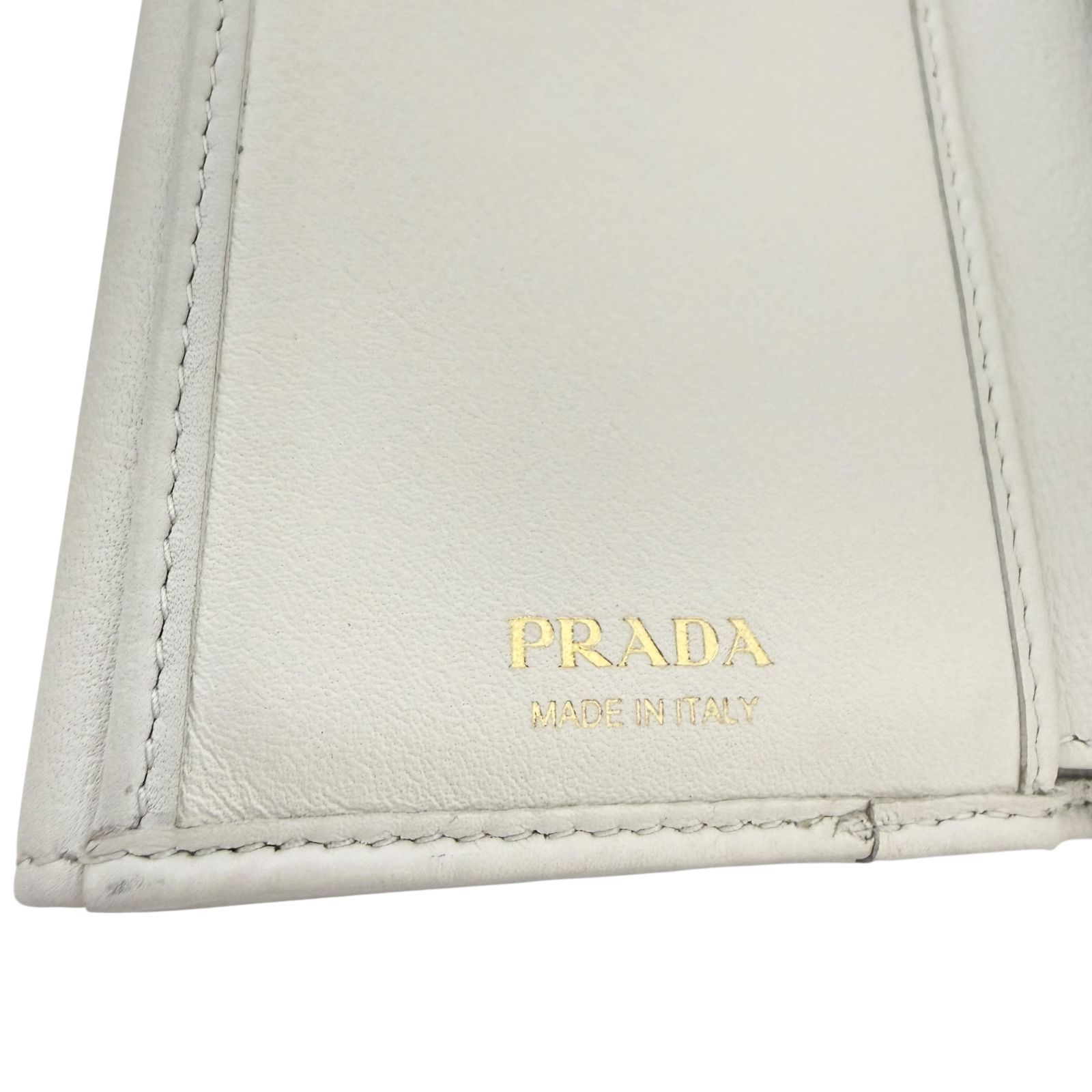 プラダ レディース