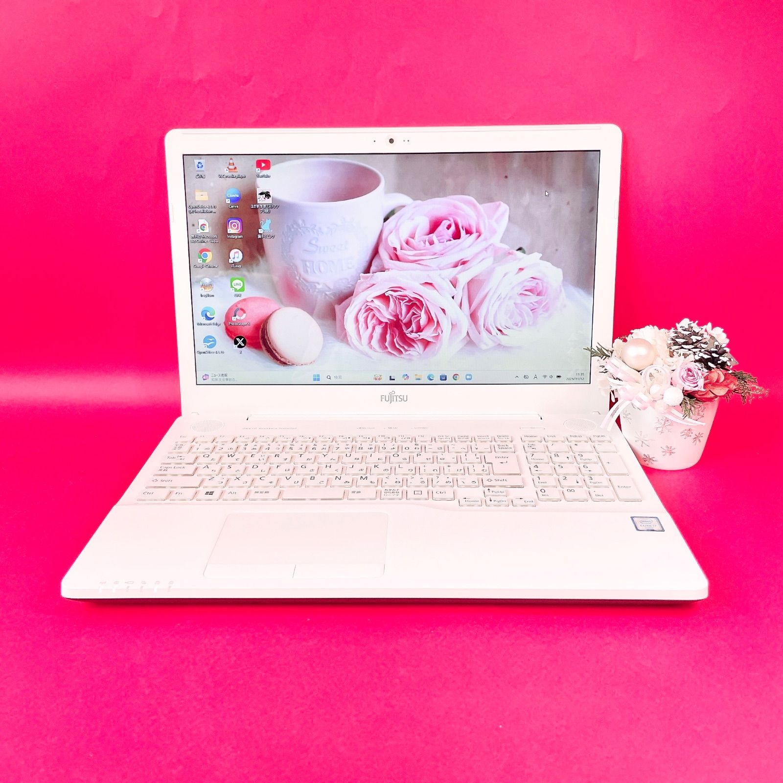 美品✨Corei7✨️可愛い白ノートパソコン✨️Windows11 快適SSD500GB