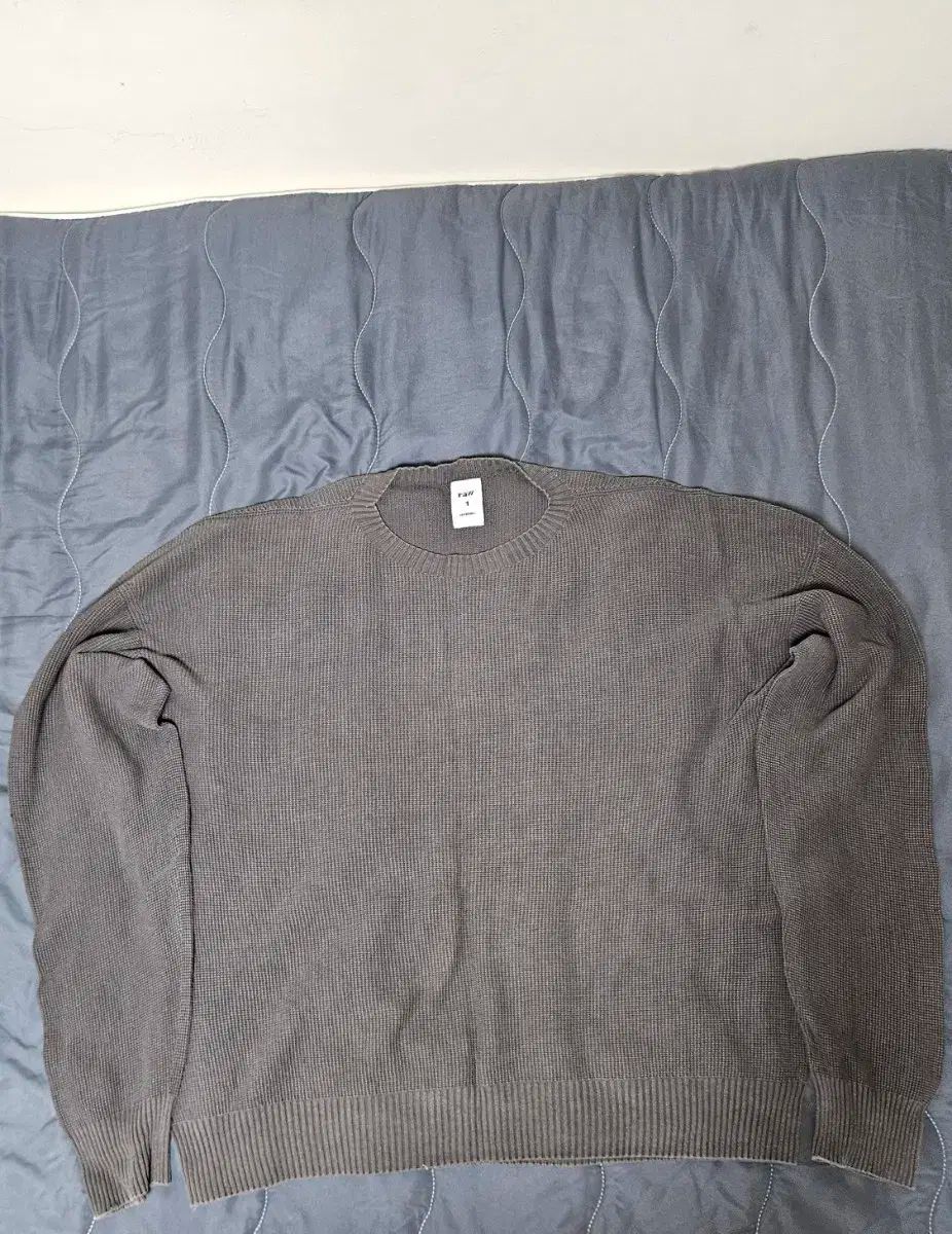 BLIND FLIES Free! LINE 1 グレー