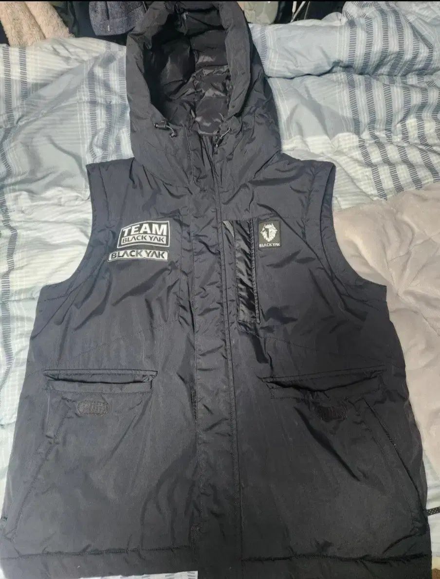 BLACK YAK ダウンベスト サイズ110