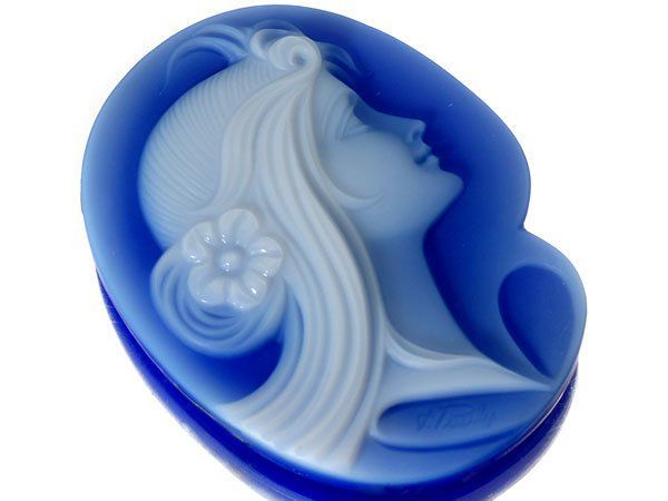 ジュエリー エルヴィン ポーリー作 華やかな美女の彫刻 ブルーストーンカメオルース34.9ｍｍ×27.0ｍｍ k 1012 m