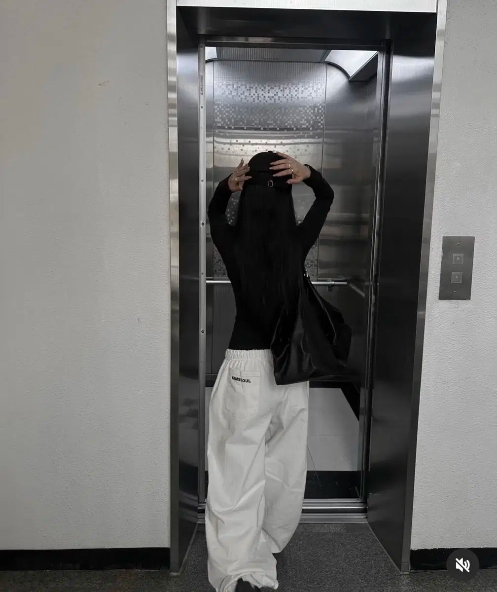 ジョガーパンツ