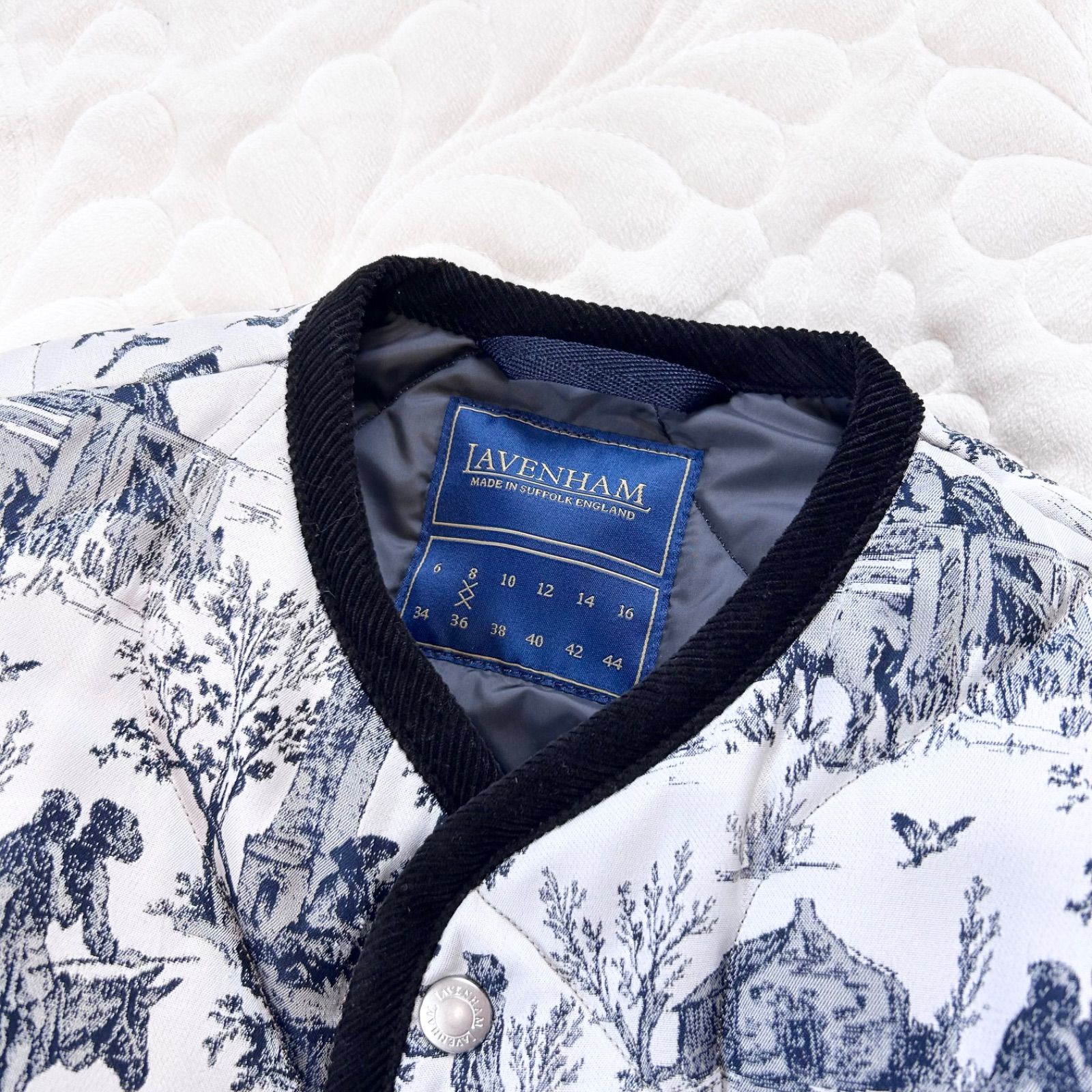 LAVENHAM ラベンハム ジャガード ショップ コート JACQUARD SHOP COAT ノー 総柄 23年製 ホワイト系 8