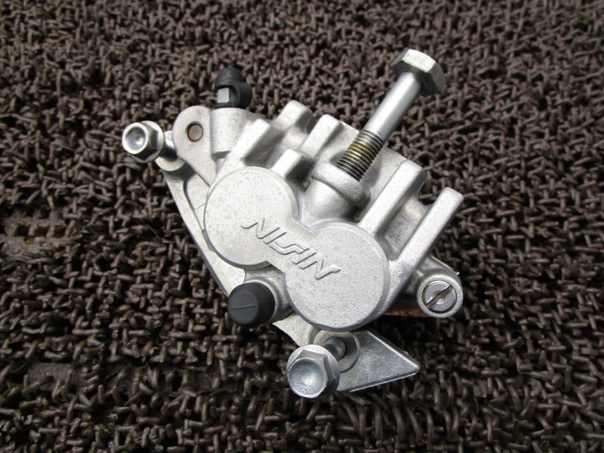 XR 250 フロントキャリパー A 7930 NISSIN MD 30 ホンダ 17 E キャブ車