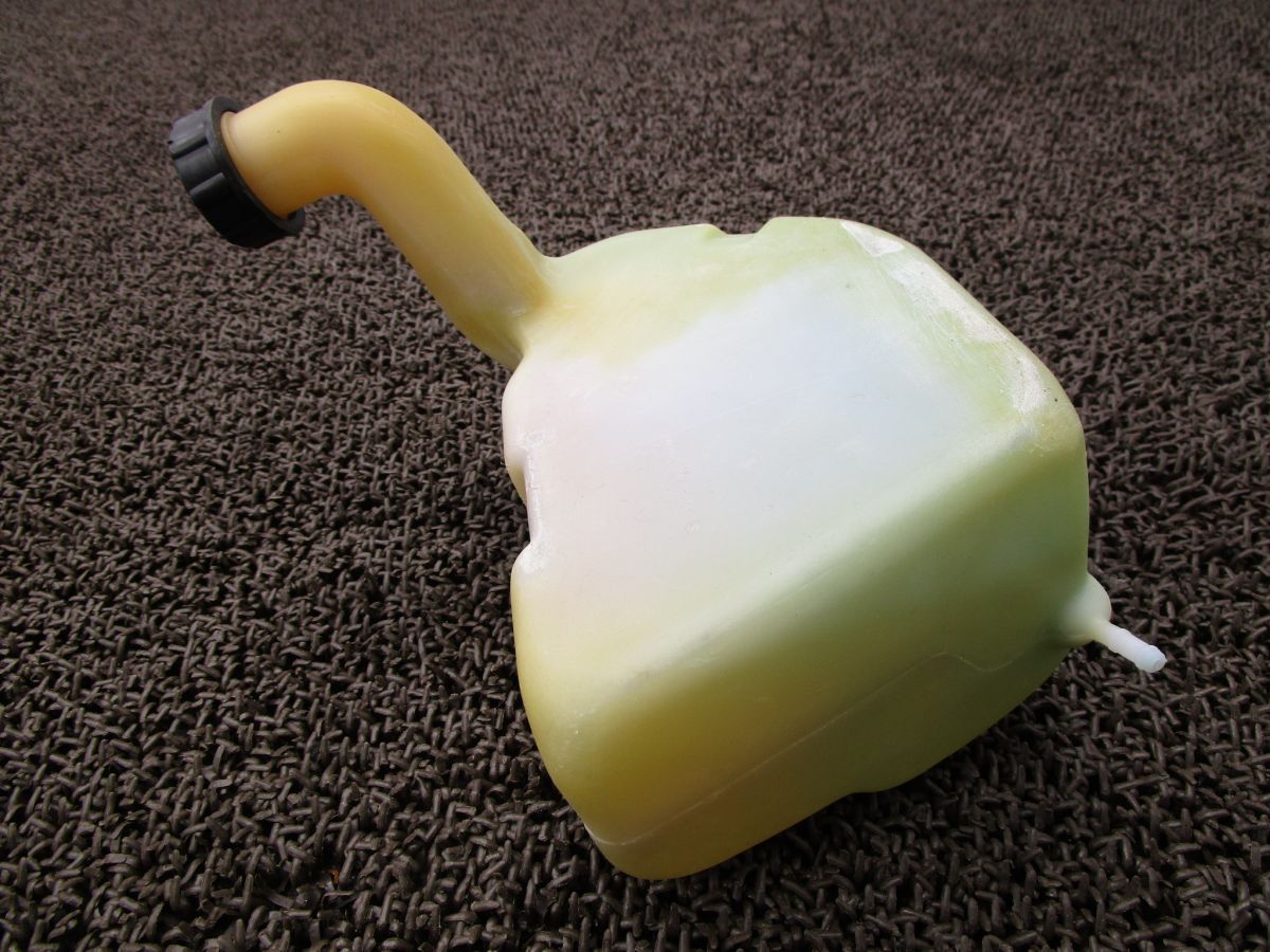 GT 750 オイルタンク A 7998 スズキ キャブ車