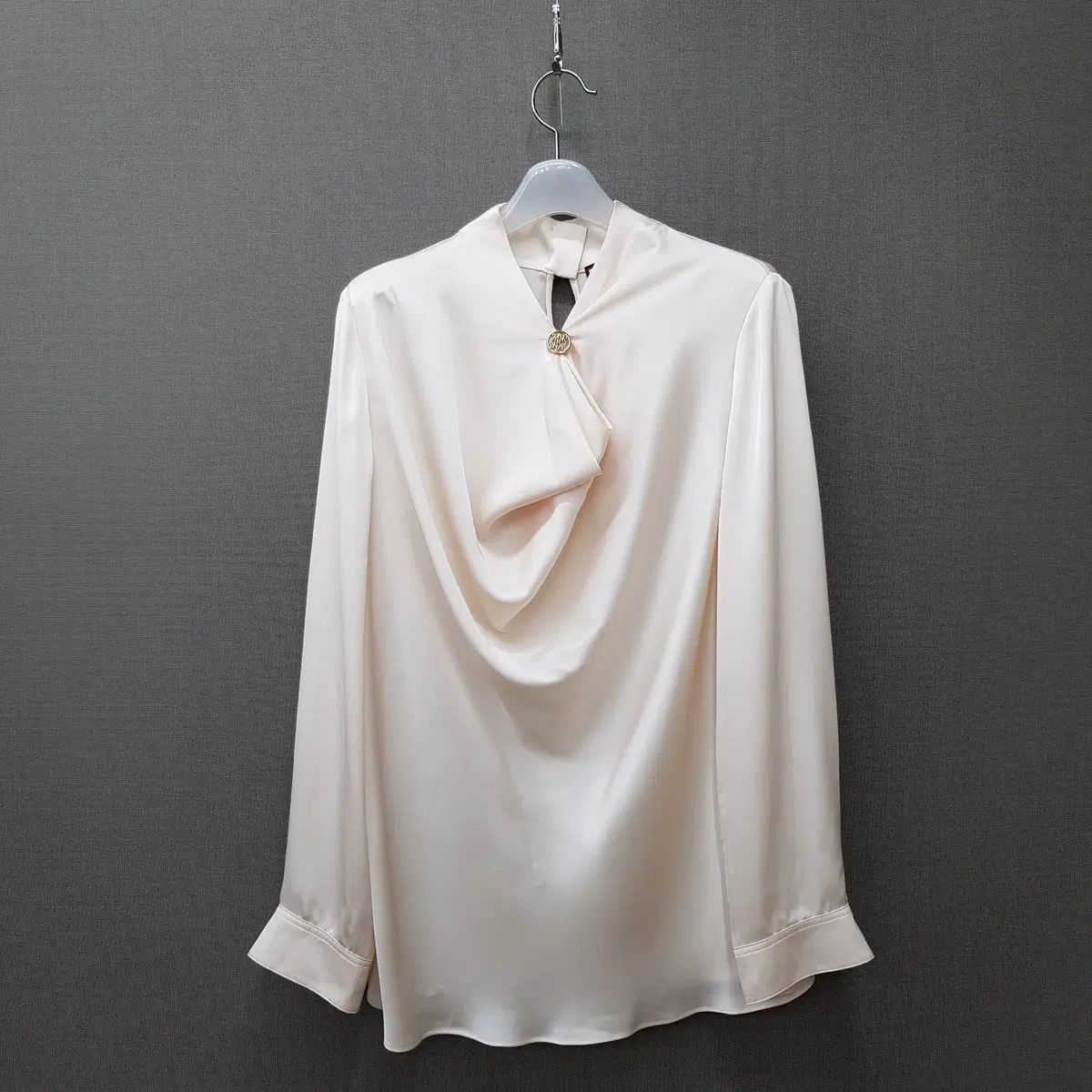 MOJO.S.PHINE モジョエスピン 2021 ドレープ シルク ブラウス Mサイズ