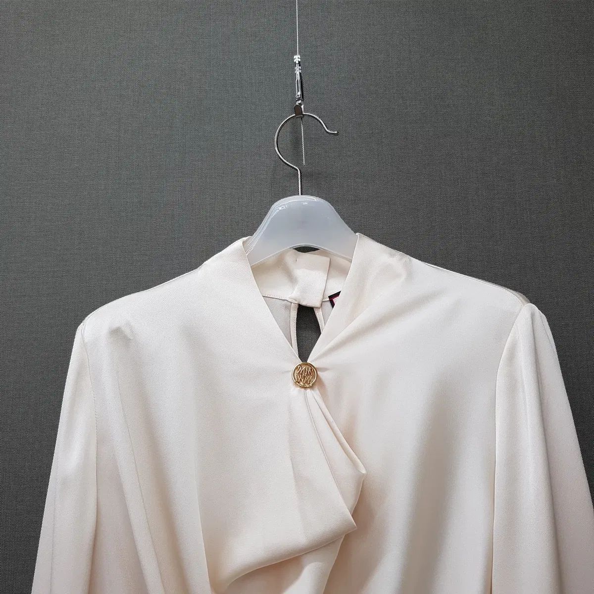 MOJO.S.PHINE モジョエスピン 2021 ドレープ シルク ブラウス Mサイズ