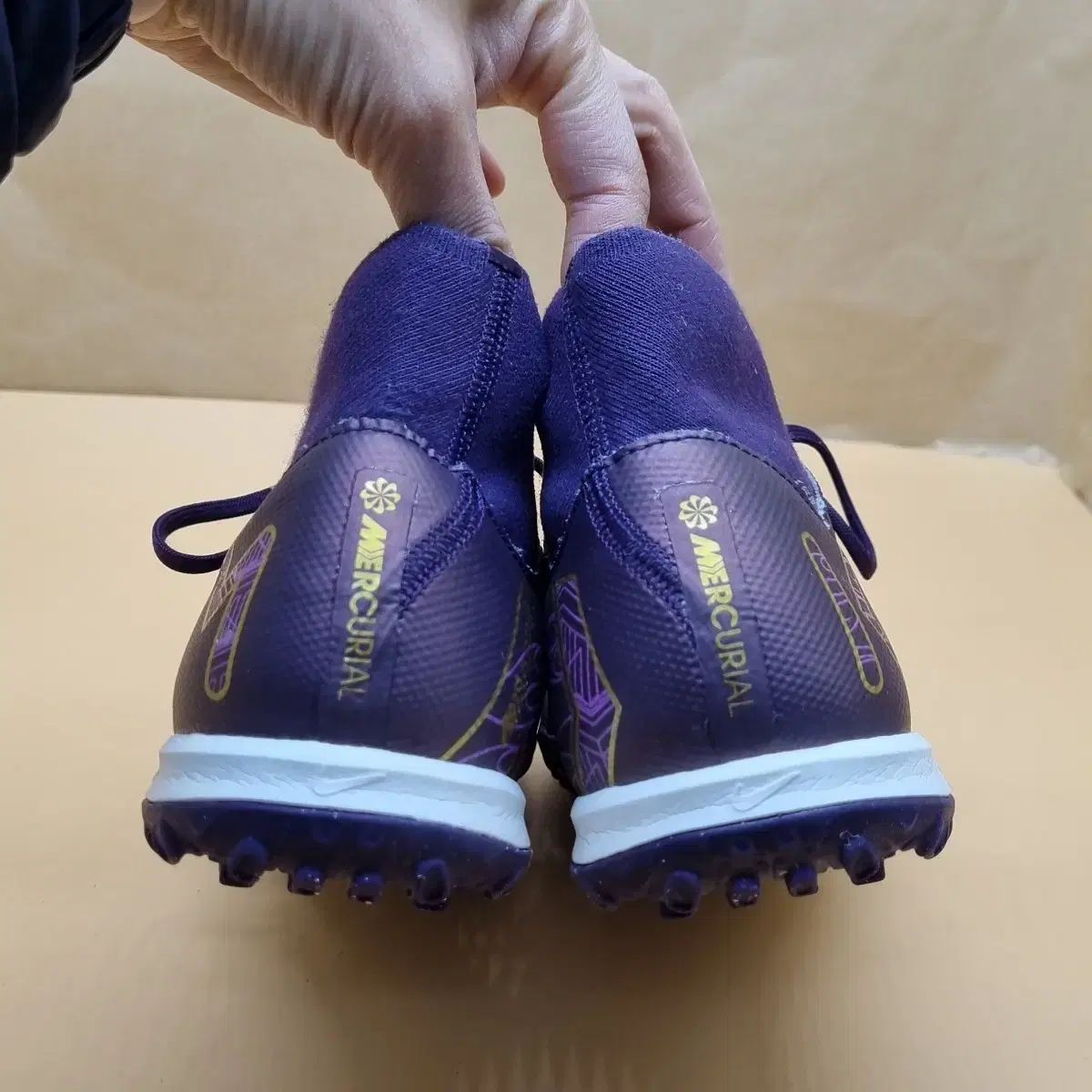 10 サッカーシューズ