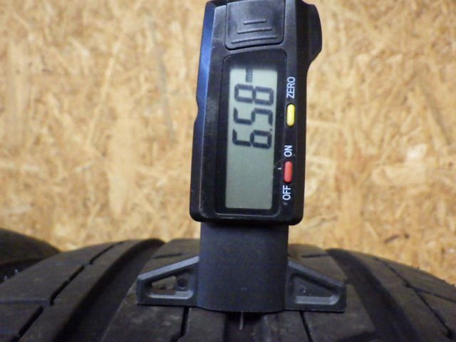 L 229 G 製造 約8部山 BluEarth ES 32 215 45 R 18 2本