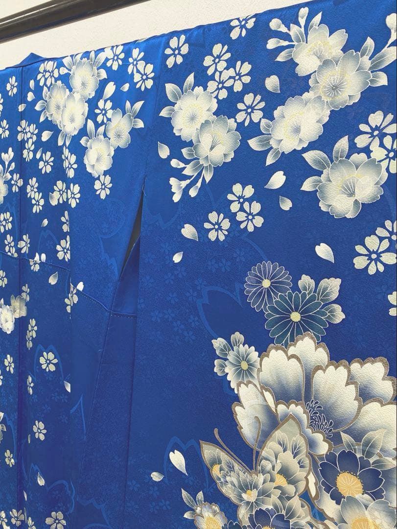 振袖 ラメ刺繍 銀彩 牡丹 大輪 身丈164 cm 撥水加工済 MO 3171