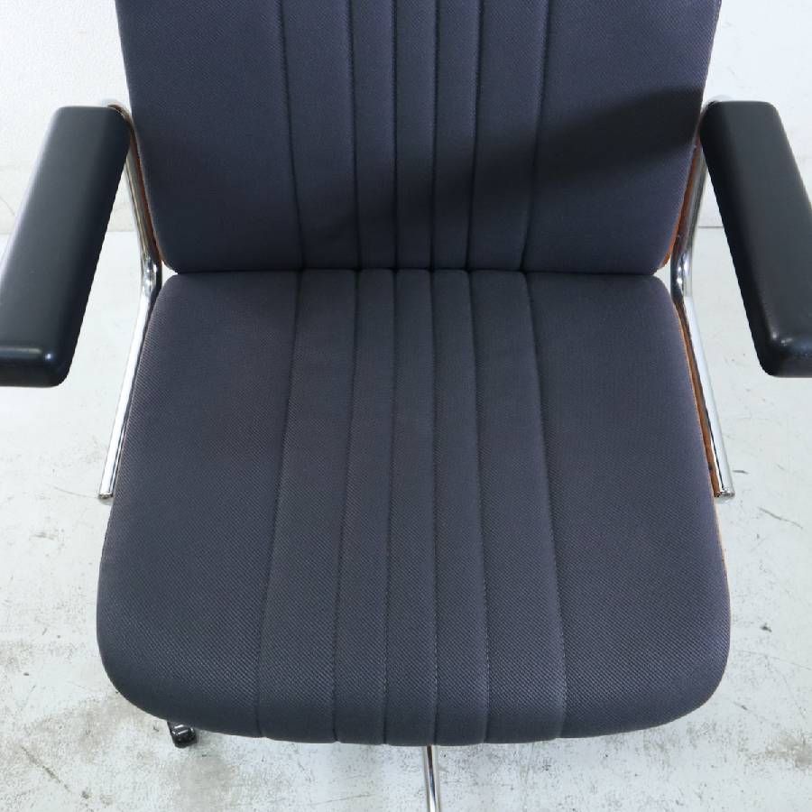 giroflex ジロフレックス83 BRASA ブラサ エグゼクティブチェア 【昇降