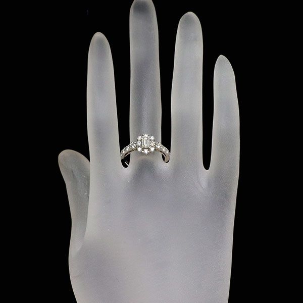 Pt900 エメラルドカット ダイヤモンド リング 0.314ct D0.57ct - メルカリ