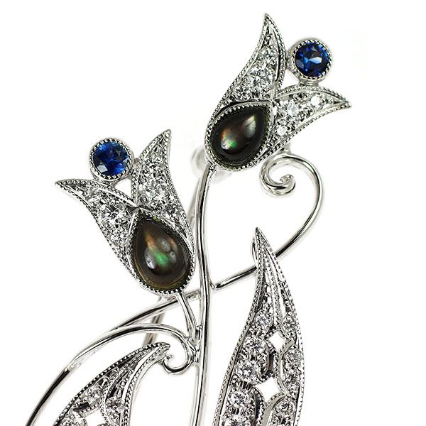 K 18 WG シェル サファイア ダイヤモンド ブローチ兼ペンダントトップ S 0.22 ct D 0.54 植物