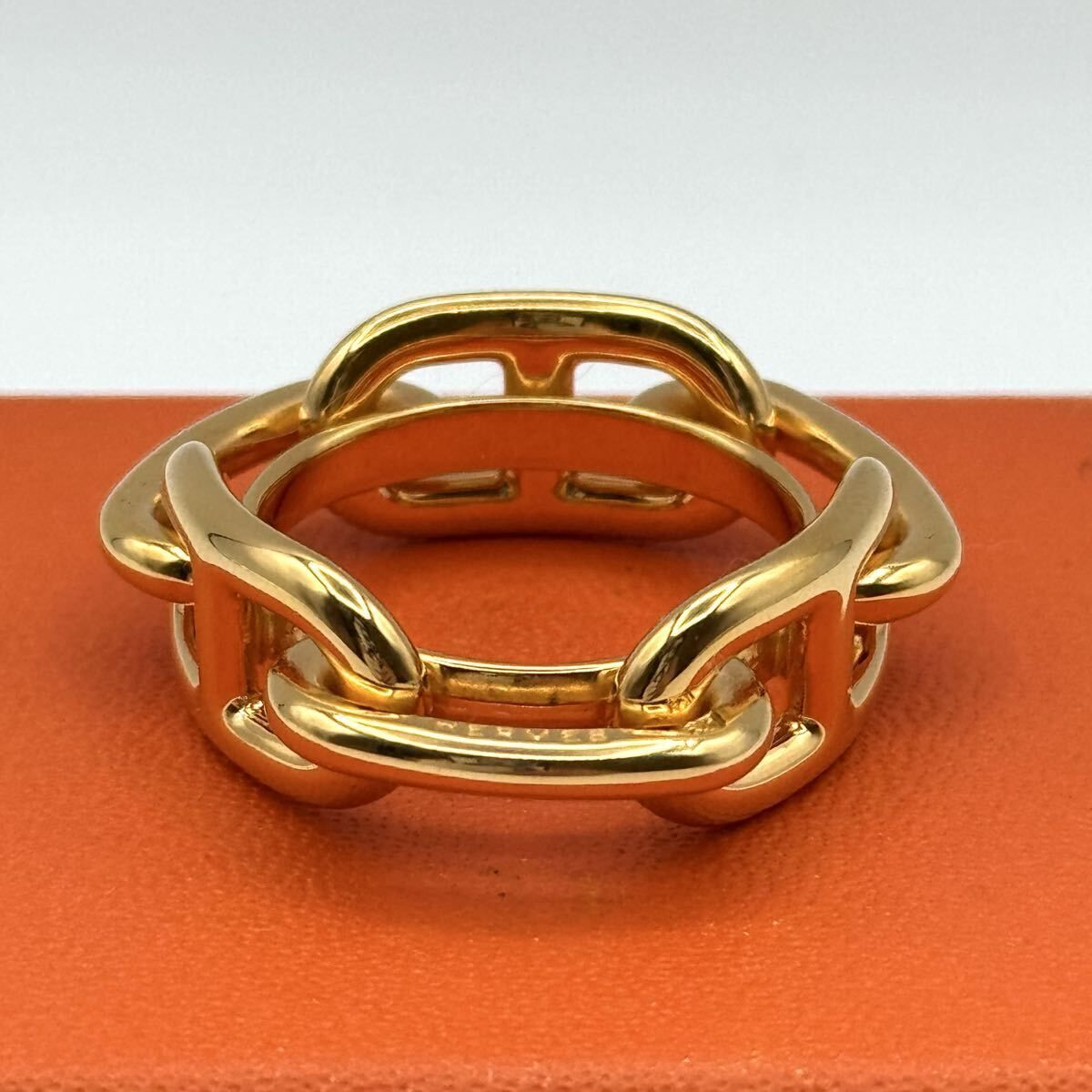 HERMES シェーヌダンクル レガート ゴールド スカーフリング 102911