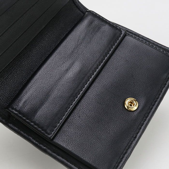 マテラッセ 二つ折り財布