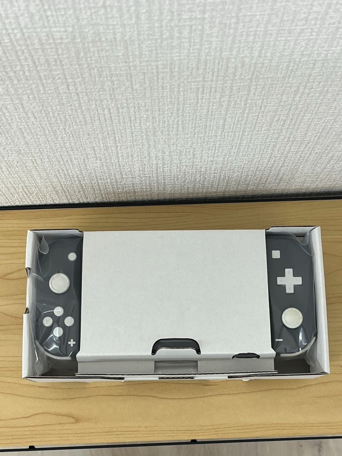 427701011001 Nintendo Switch Lite HDH-001 任天堂 スイッチライト