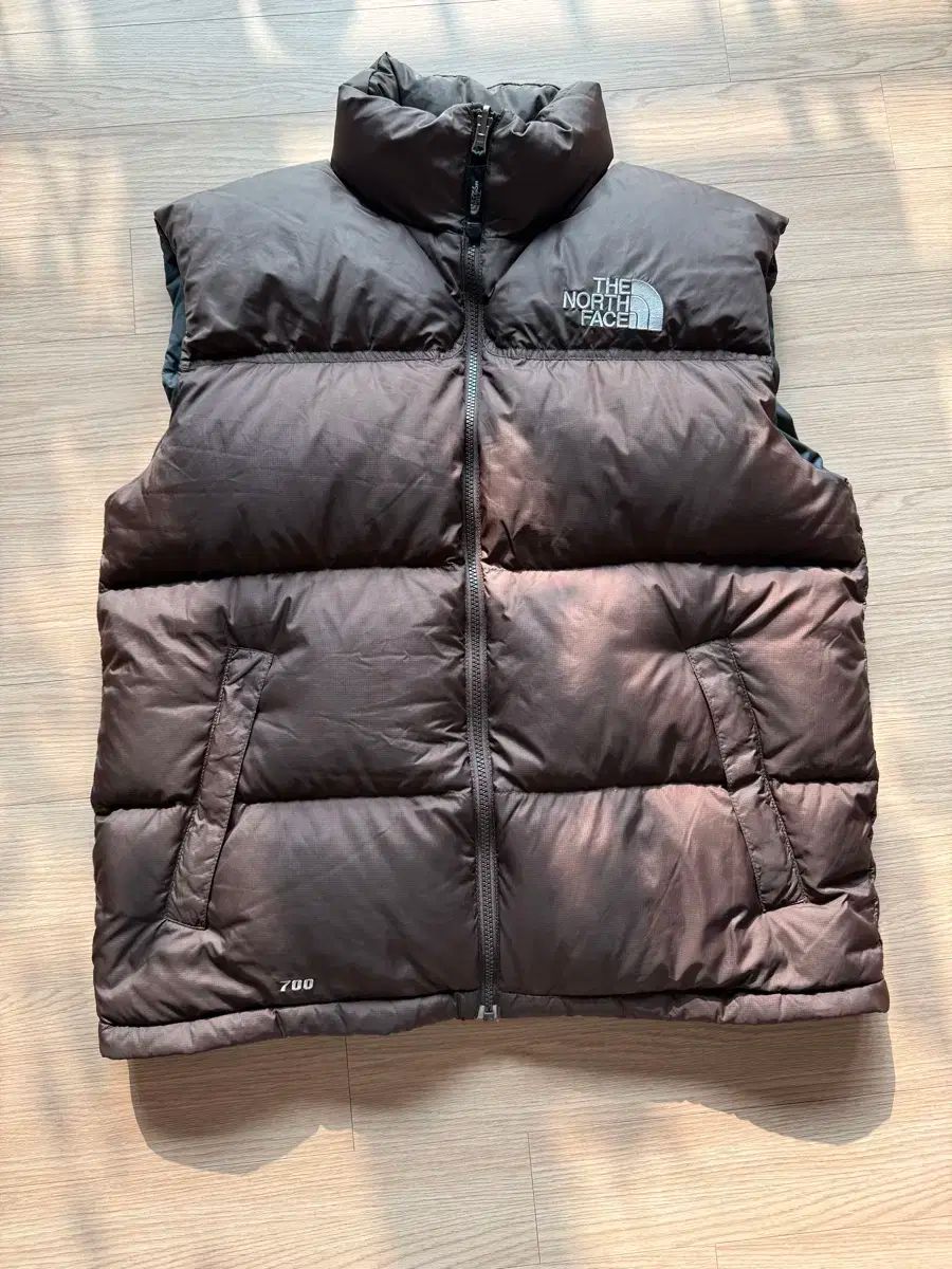 THE NORTH FACE ザノースフェイス 700フィルパワー ダウンベスト ブラウン