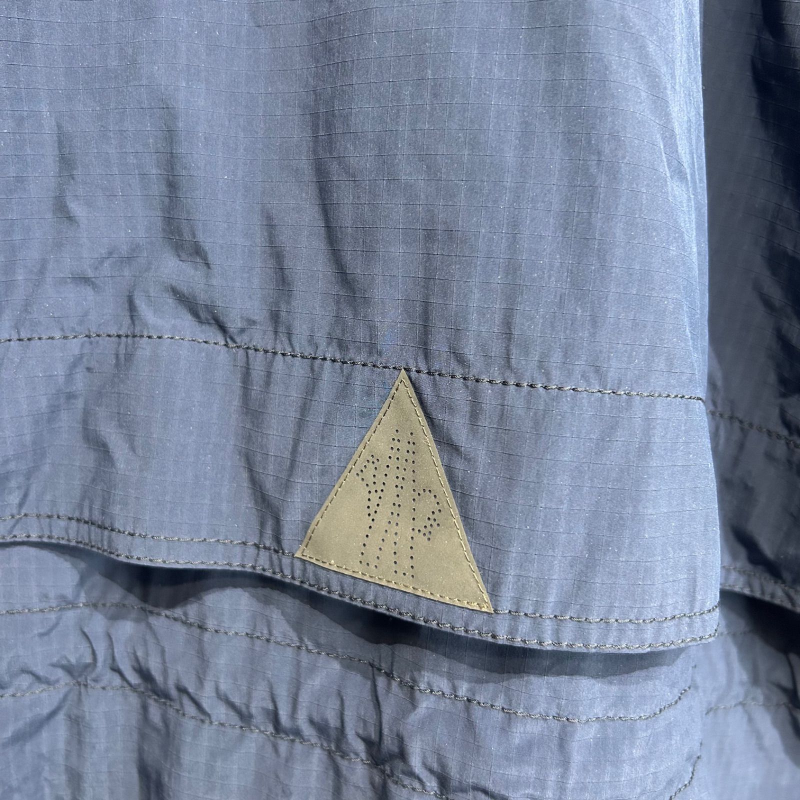 マウンテンパーカーネイビー2