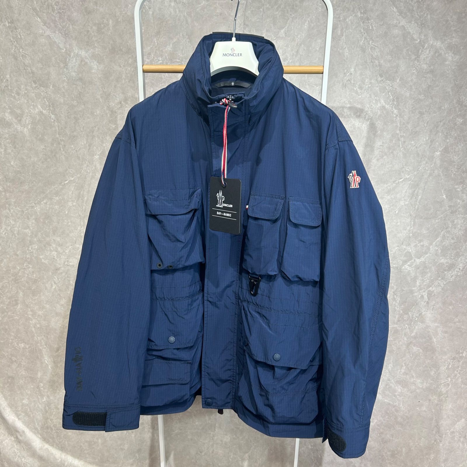 モンクレールMoncler GrenobleDay-namic コートMATANGジャケット マウンテンパーカーネイビー2